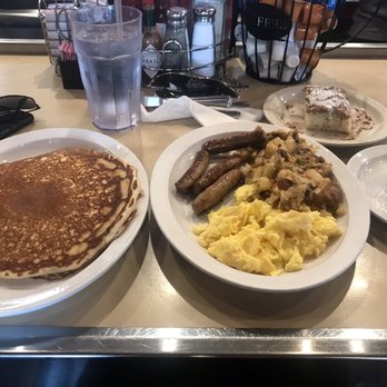 Mo's Egg House - Breakfast & Brunch Near Me - Temecula, California