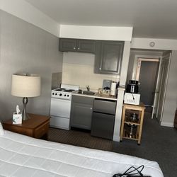 Vineyard Harbor Motel
