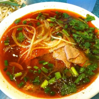 Pho Que Huong - S17 spicy rice noodles round steak - Vietnamese Near Me - Plano, Texas
