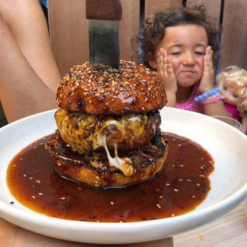 Oxomoco - Hamburguesa Pombazo ($18) - Mexican Near Me - Brooklyn, New York