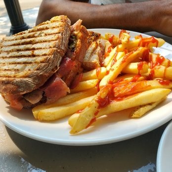 Madison Park Kitchen - Breakfast & Brunch Near Me - Forest Park, Illinois