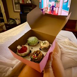 Jack & Fins - Christmas Cupcakes!