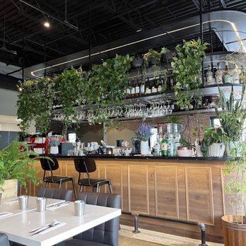 Chillax & Co - Interior - Breakfast & Brunch Near Me - Richmond Hill, Ontario Chillax & Co - Interior - Breakfast & Brunch Near Me - Richmond Hill, Ontario