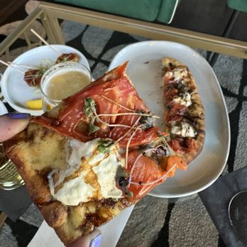 Clayton Club - Lounges Near Me - Sacramento, California