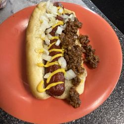 Linda's Diner - Chili dog