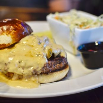 Willy McCoys - Jalapeño beer cheese burger with coleslaw - Barbeque Near Me - Bloomington, Minnesota Willy McCoys - Jalapeño beer cheese burger with coleslaw - Barbeque Near Me - Bloomington, Minnesota
