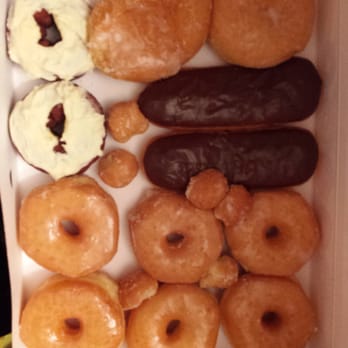 Donut Palace - Half dozen glazed, two chocolate long johns, two red velvet, one raspberry filled, and one Bavarian filled. - Donuts Near Me - Chillicothe, Missouri