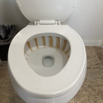Super 8 By Wyndham Kennett - A horrifying toilet - Hotels Near Me - Kennett, Missouri Super 8 By Wyndham Kennett - A horrifying toilet - Hotels Near Me - Kennett, Missouri