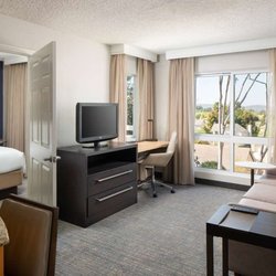 Sonesta ES Suites Carmel Mountain - San Diego - One bedroom suite living area