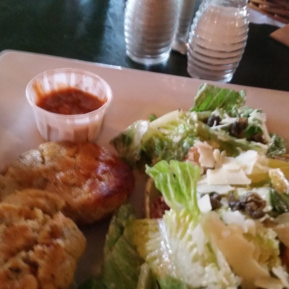 Connie had the crab cakes. Very good! Connie had the crab cakes. Very good!