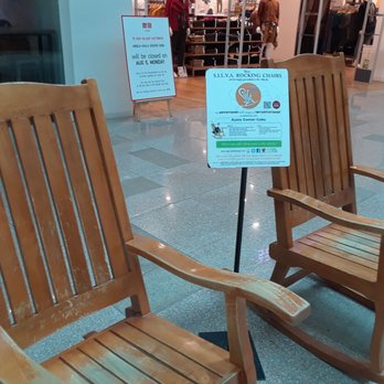 Ayala Center Cebu - A couple of the few seats available. - Shopping Centers Near Me - Cebu City, CEB Ayala Center Cebu - A couple of the few seats available. - Shopping Centers Near Me - Cebu City, CEB