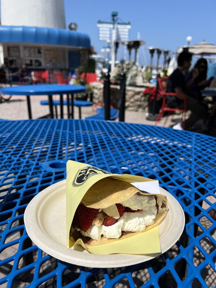 KC's Crepes Cafe Logo