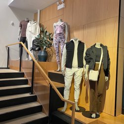 Lululemon Athletica - Outfit inspo