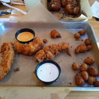 Buffalo Wild Wings - Chicken Wings Near Me - Oakdale, Minnesota Buffalo Wild Wings - Chicken Wings Near Me - Oakdale, Minnesota