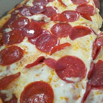 Vreeland Market - The best pizza you will ever have at the best prices extra cheese extra pepperoni right here - Pizza Near Me - Woodhaven, Michigan