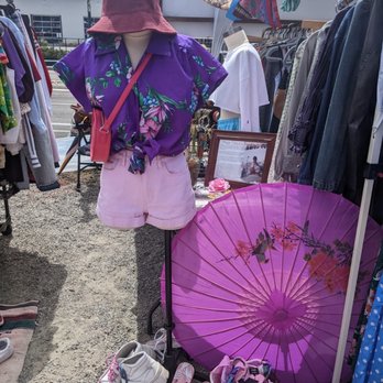 Moonlight Marketplace - Flea Markets Near Me - Encinitas, California
