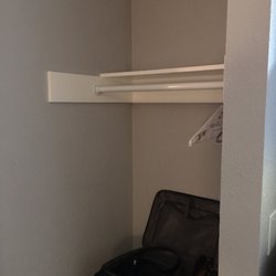 Lake Lbj Motel - Closet area.