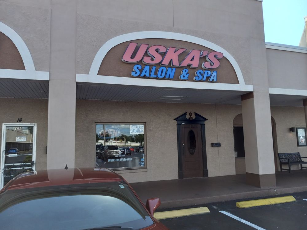 Uska's Salon & Spa Logo