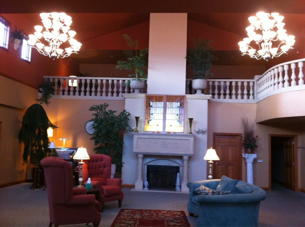 PENCEREESE FUNERAL HOME Updated September 2024 310 N 2nd Ave E, Newton, Iowa Funeral