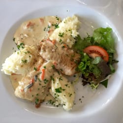 L'Estamineur - Dos d'églefin aux petits légumes et purée maison. Un RÉ-GAL !