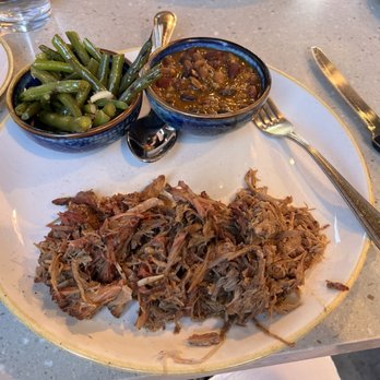 Gus's BBQ - Pulled pork - Barbeque Near Me - Porter Ranch, California