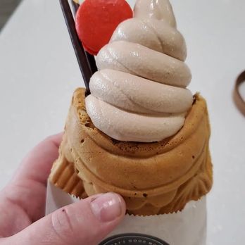 Snowtime - Chocolate soft serve with mini macaron and pocky - Coffee & Tea Near Me - Chandler, Arizona Snowtime - Chocolate soft serve with mini macaron and pocky - Coffee & Tea Near Me - Chandler, Arizona