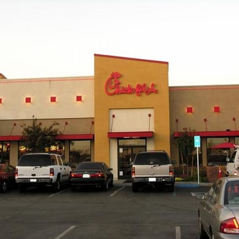 Chick-fil-A - In Front of the Restaurant - Fast Food Near Me - Long Beach, California