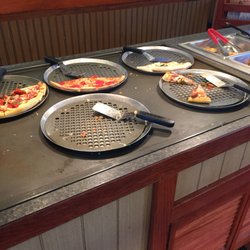 Pizza Hut - Came in for buffet that's supposed to go until one been here 30 minuets no pizza out yet buffet ends in 30 min & it's not even busy