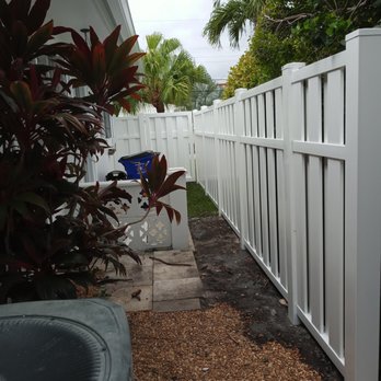 Fence & Pergola Builder - Fences & Gates Near Me - Hollywood, Florida Fence & Pergola Builder - Fences & Gates Near Me - Hollywood, Florida