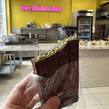 Zalabya - Desserts Near Me - Mississauga, Ontario Zalabya - Desserts Near Me - Mississauga, Ontario