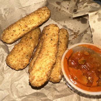 Wiseguys A Chicago Eatery - Round Rock - Mozzarella Sticks with Marinara - Hot Dogs Near Me - Round Rock, Texas