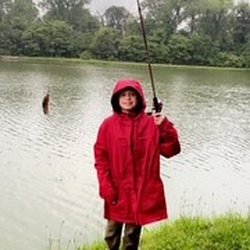 Town and Country Lakes - Fishing in the rain