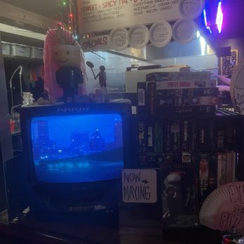 Good Shape Pizza - Free movies while you wait for your pizza - Pizza Near Me - Seattle, Washington Good Shape Pizza - Free movies while you wait for your pizza - Pizza Near Me - Seattle, Washington