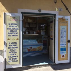 Gusti del Giorno - Eingang zur besten Eisdiele in Imperia