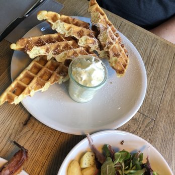 Chipps - Waffle was deeeelicious - International Near Me - Berlin, BE