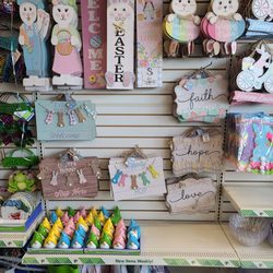 Dollar Tree - Easter wall decor