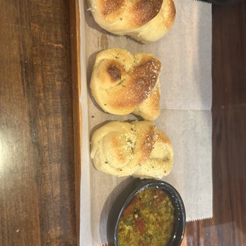 Scisciano Italia - Garlic knots - Italian Near Me - San Antonio, Texas