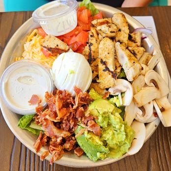 Brooks Burgers - Salad - Burgers Near Me - San Luis Obispo, California