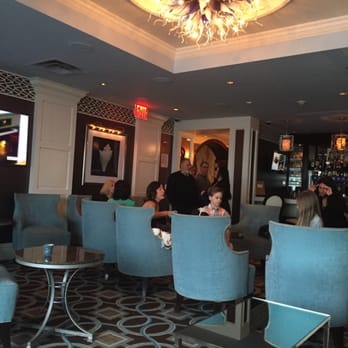 Vetro Restaurant & Lounge  in Queens, NY