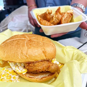 Bumblebees BBQ and Grill - Kor-ispy Chicken Sandwich and Pot-Stickers 6 Piece - New American Near Me - Midvale, Utah