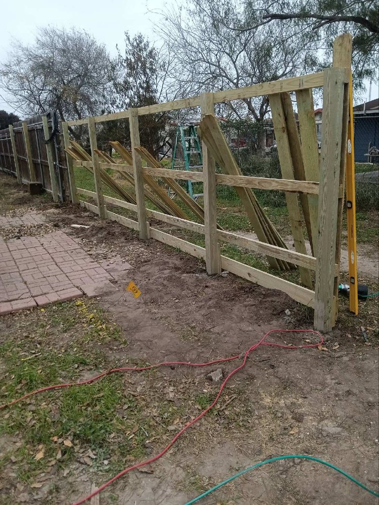 Slide of AL’s Lawn Service & Gonzalez Construction