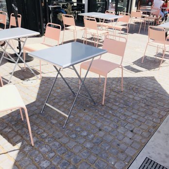Cafe Réveille - Outdoor seating area - Coffee & Tea Near Me - Berkeley, California Cafe Réveille - Outdoor seating area - Coffee & Tea Near Me - Berkeley, California