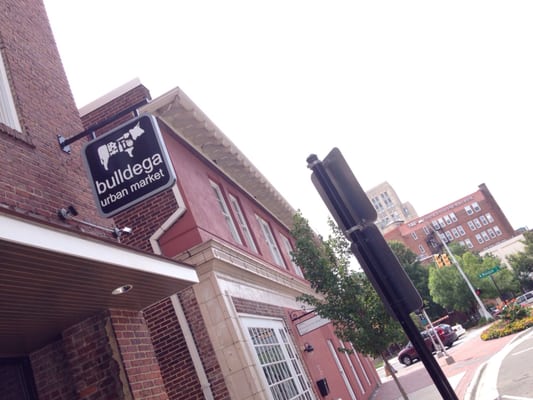 Bulldega Urban Market by null