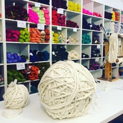 Novelaria Knit Café
