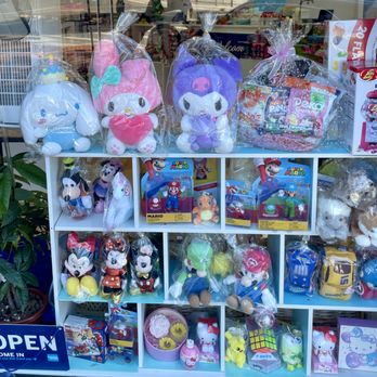 Andy's Candy Tree - Candy Stores Near Me - Great Neck, New York