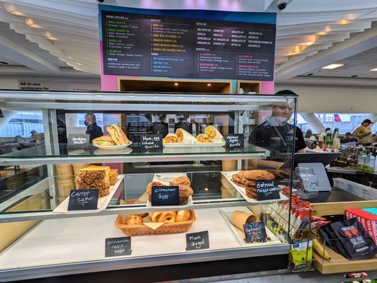 Dolores Park Cafe SFO Terminal 2 Concourse C by null