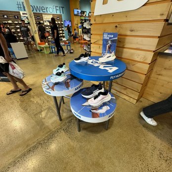 Road Runner Sports - Shoe Stores Near Me - Concord, California Road Runner Sports - Shoe Stores Near Me - Concord, California