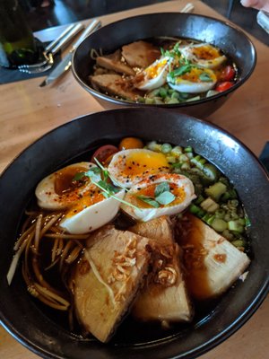 Kinjo Kitchen + Cocktails by null