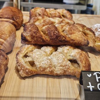 ILGelato Di Carlotta - Desserts Near Me - Niagara Falls, Ontario