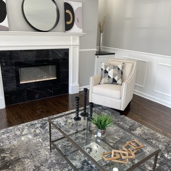 Wellroomed - Staged by Chicbychar Interiors - Home Staging Near Me - Chicago, Illinois
